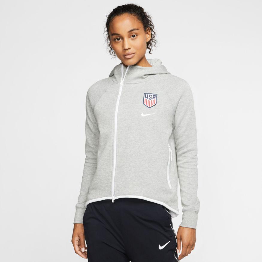 nike sportswear usa