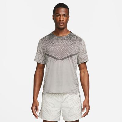 Men's Nike Dri-FIT ADV Run Division Techknit Short-Sleeve Running Top