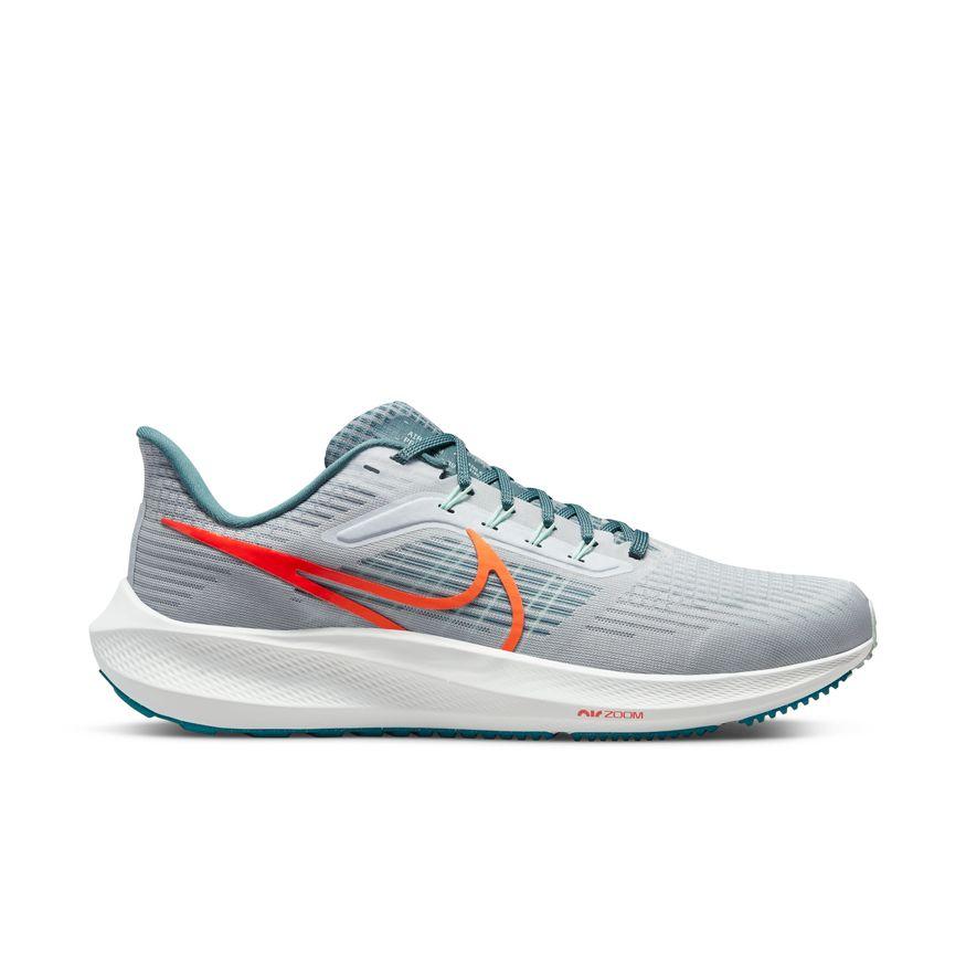 Runners Plus | Shop for Running Shoes, Apparel, and Accessories