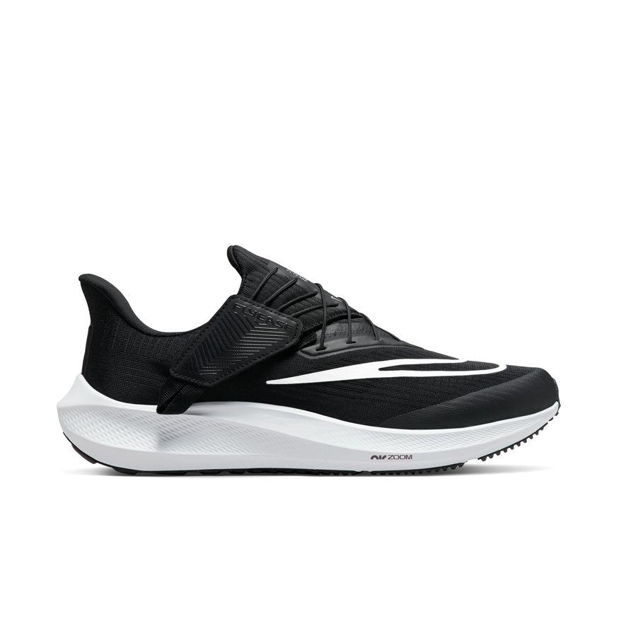 Soccer Plus | NIKE Men's Nike Pegasus FlyEase