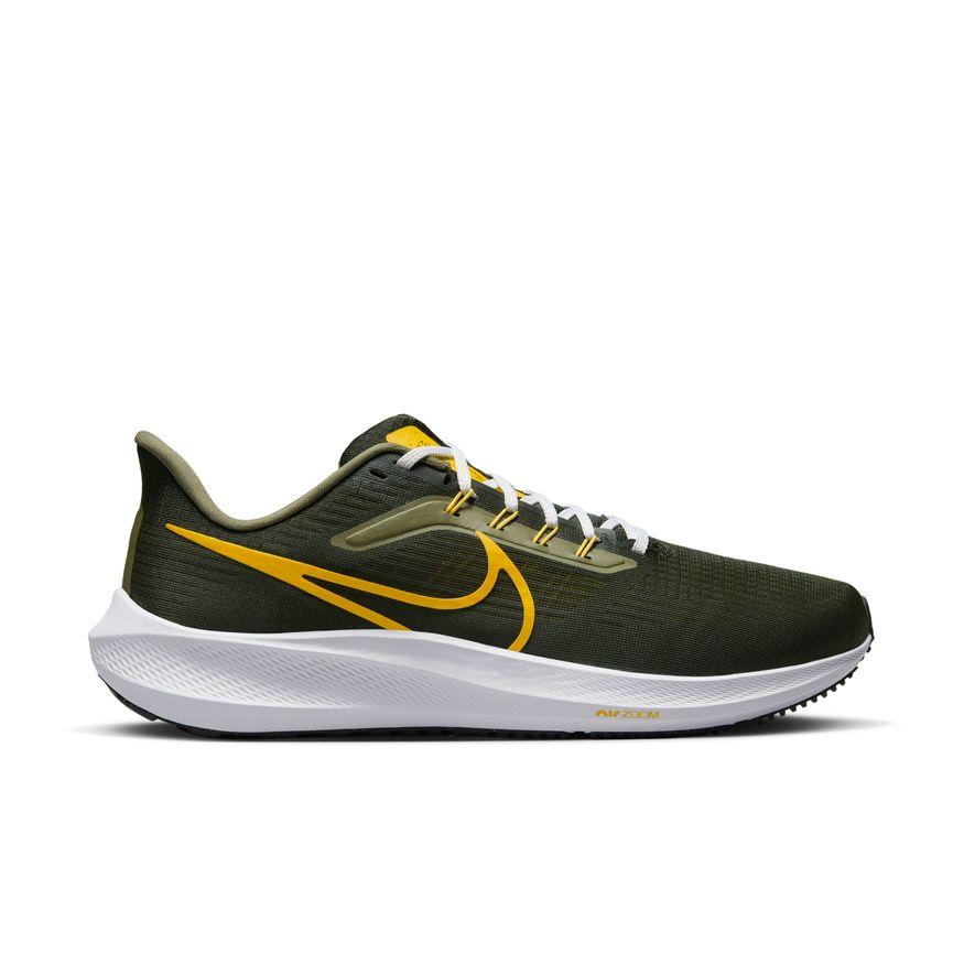 Soccer Plus | NIKE Men's Nike Pegasus 39