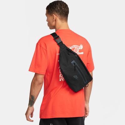 Nike Elemental Premium Fanny Pack