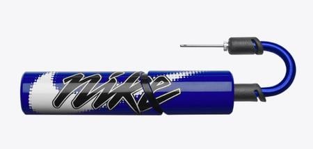 Nike Essential Ball Pump