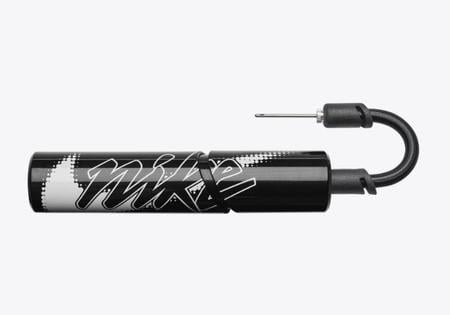 Nike Essential Ball Pump