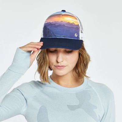 Women's Oiselle Runner Trucker Hat ALBULA_ALPS