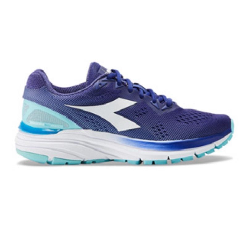 diadora mythos blushield 3