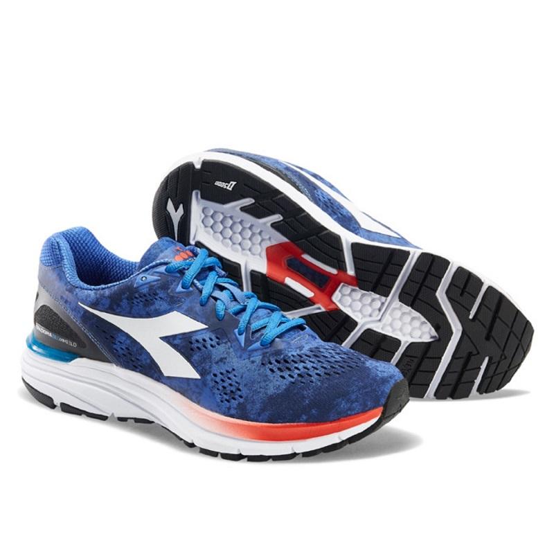 diadora mythos blushield 3